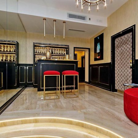Spanish Hills Collection Luxury Suites & Jacuzzi Rom Eksteriør billede