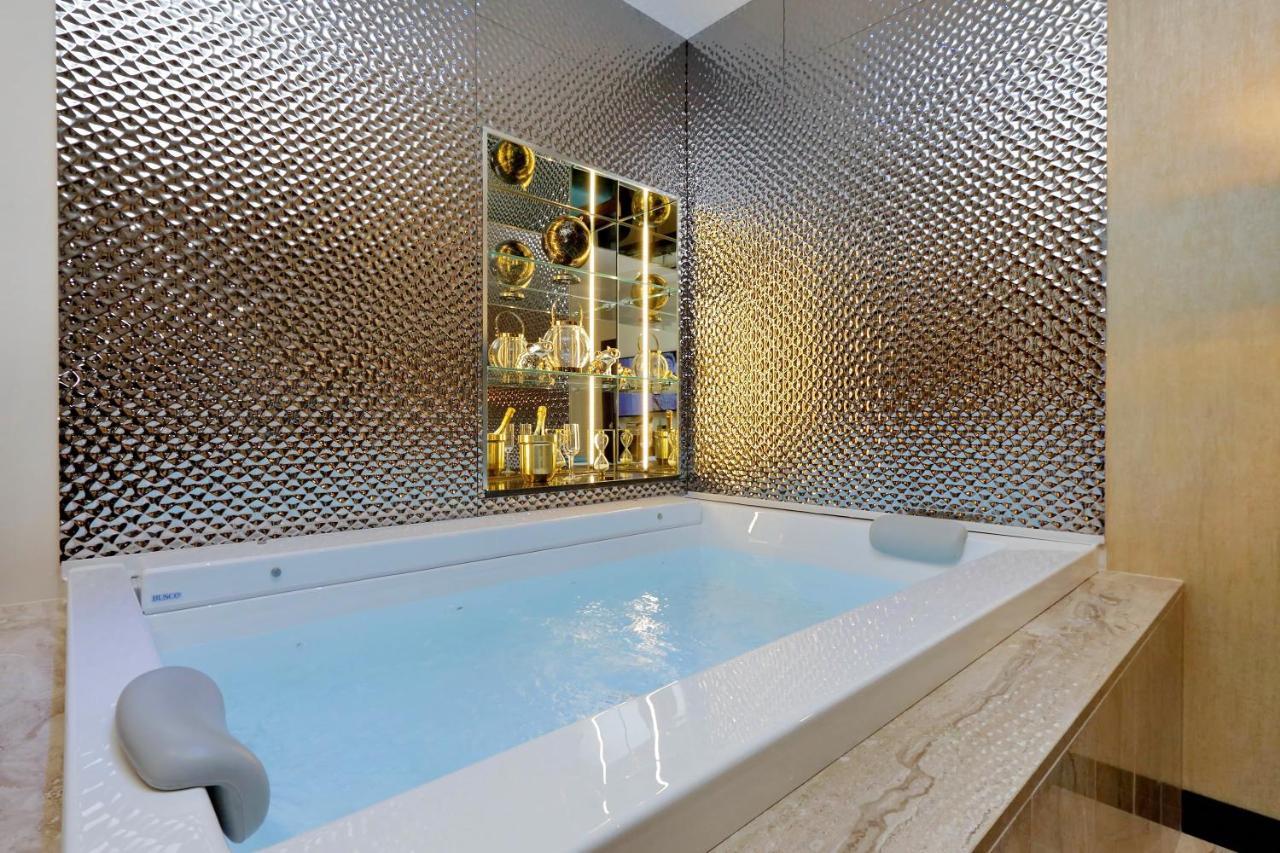 Spanish Hills Collection Luxury Suites & Jacuzzi Rom Eksteriør billede